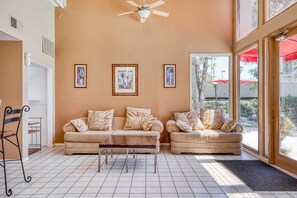 Fernseher, Stereoanlage