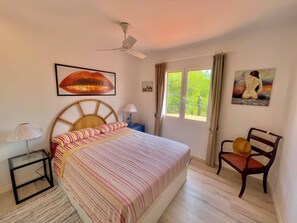 1 chambre, fer et planche Ă repasser, lit parapluie, Wi-Fi gratuit