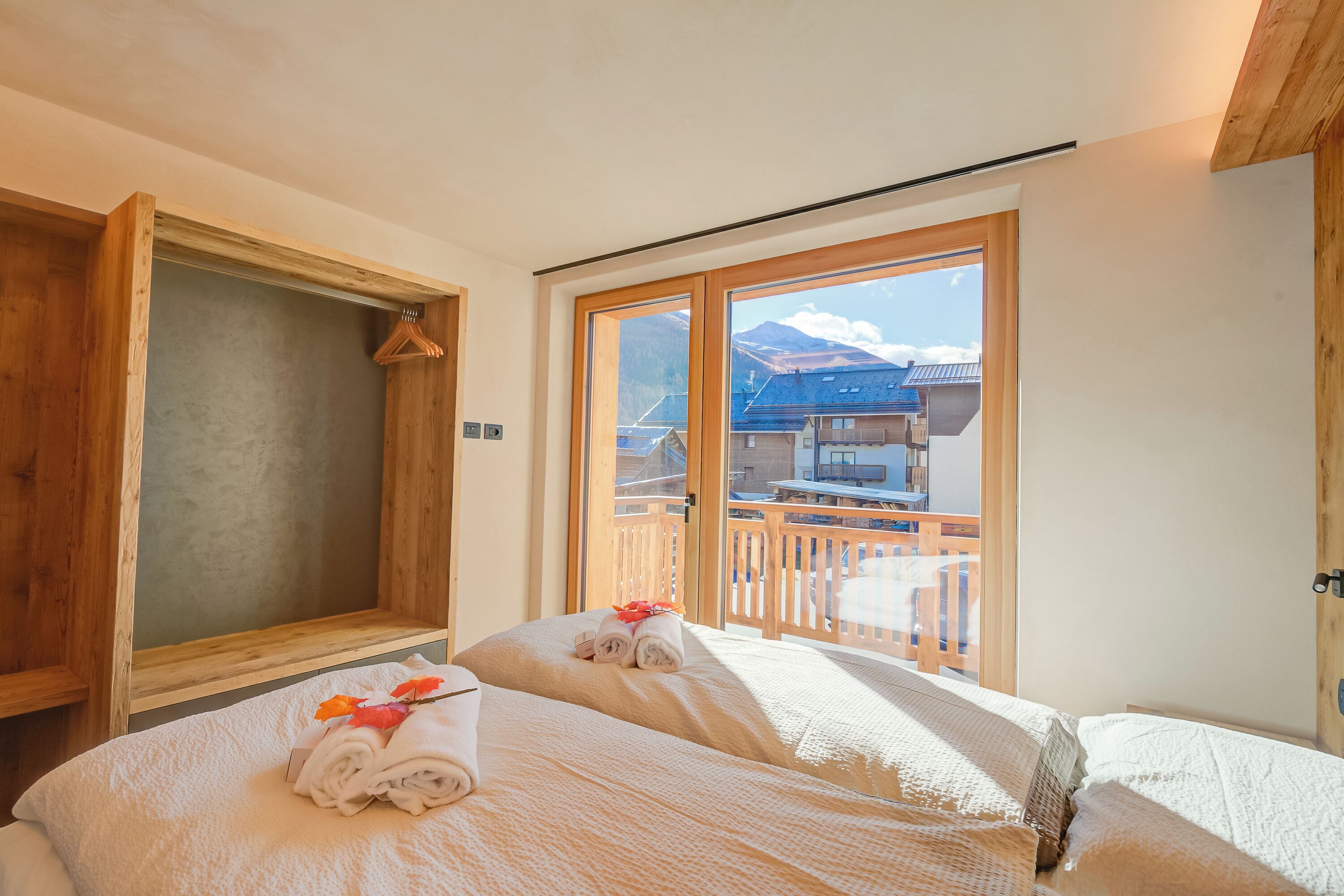 4 bedrooms, free WiFi, bed sheets