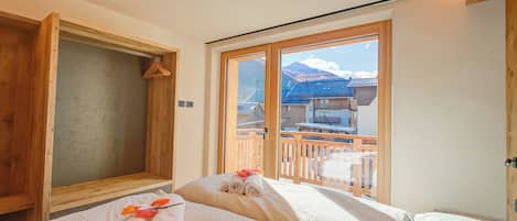 4 habitaciones, wifi gratis y ropa de cama