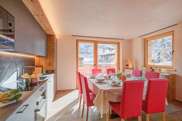 Fridge, microwave, oven, stovetop - Timo Ski In 10 m, Livigno, Italy (Livigno)