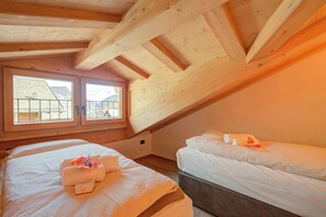 4 camere, Wi-Fi gratuito, lenzuola