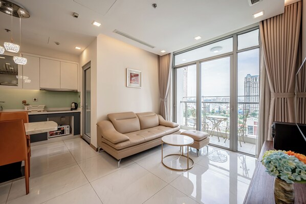 Family Apartment, 2 Bedrooms, Balcony, Courtyard View | Room amenity - Vinhomes Central Park Apartment by Hava  (Ho Chi Minh City)
