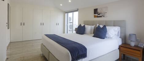 Luxury Penthouse, Balcony | Premium bedding, pillowtop beds, minibar, in-room safe