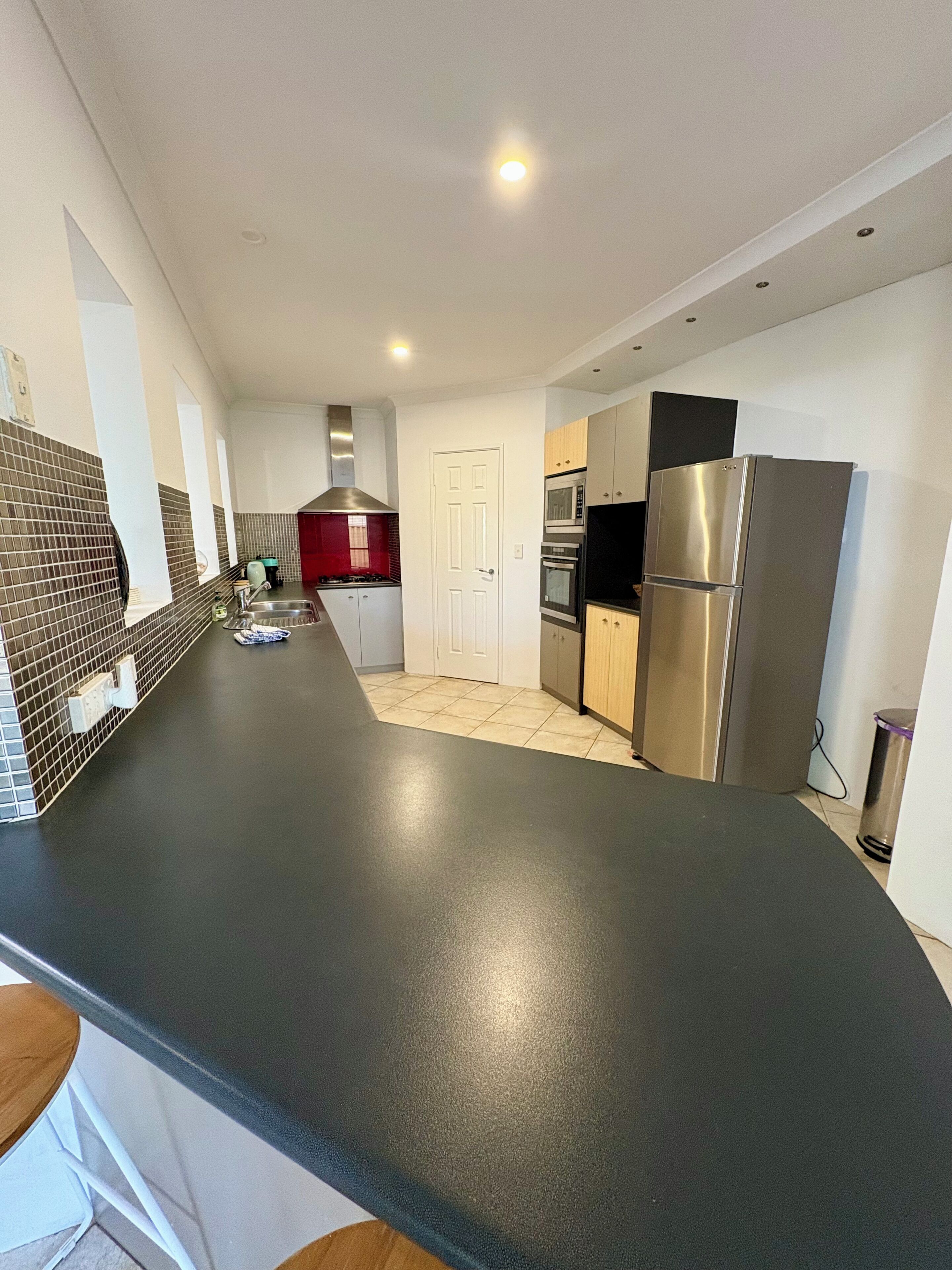 Hus, flere senger, ikke-røyk, delvis havutsikt | Eget kjøkken | Kjøleskap, mikrobølgeovn, ovn og kokeplater