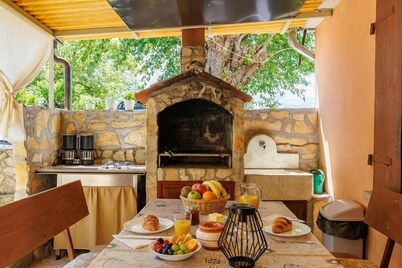 House Papinka With Private Pool & Garden