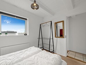 3 bedrooms, internet