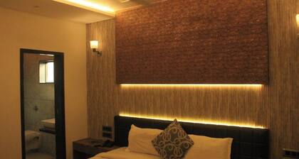 Sahyadri Guest House