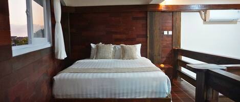 Departamento Deluxe | Escritorio, espacio para trabajar con laptop y wifi gratis