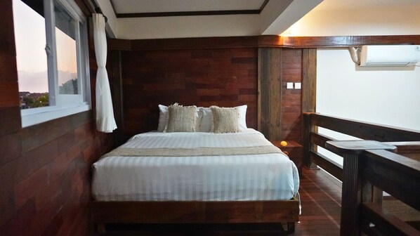 Deluxe Apartment | Desk, laptop workspace, free WiFi - Alu Lofts (Kerobokan)