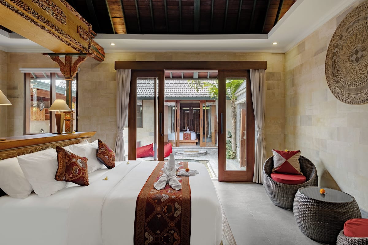 Villa, 2 Bedrooms, Pool View | 2 bedrooms, minibar, free WiFi, bed sheets