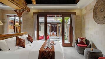 Villa, 2 slaapkamers, uitzicht op zwembad | Een minibar, gratis wifi, beddengoed