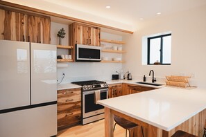 Fridge, microwave, oven, stovetop - Luxury Retreat @ Schweitzer Mtn Resort (Sandpoint)