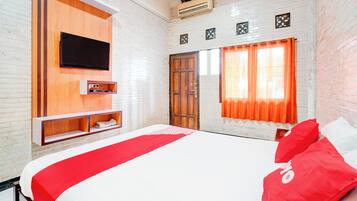 Family Suite | 1 bedroom, free WiFi, bed sheets