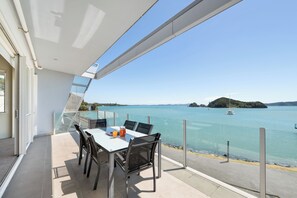 Appartement Deluxe, 3 chambres, balcon, vue océan | Terrasse/Patio