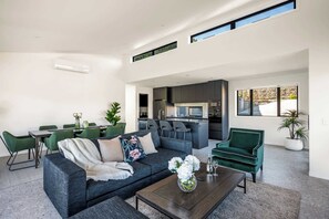 TV, fireplace, offices