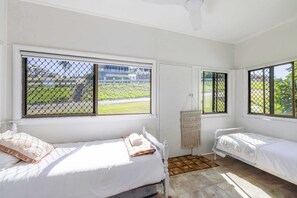 Uklassifisert bilde, 2 av 17, knapp