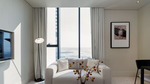 Unclassified image, 3 of 16, button - Business Bay Chic Studio w Pool Gym (Dubai)