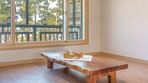 Basic Room, 1 Bedroom (Room 201, Building B (Ocean View)) | 1 bedroom, free WiFi - Gyeongju Beach Castle Pension (Gyeongju)