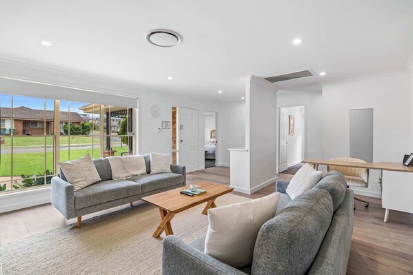 Fernseher, Arbeitsbereiche