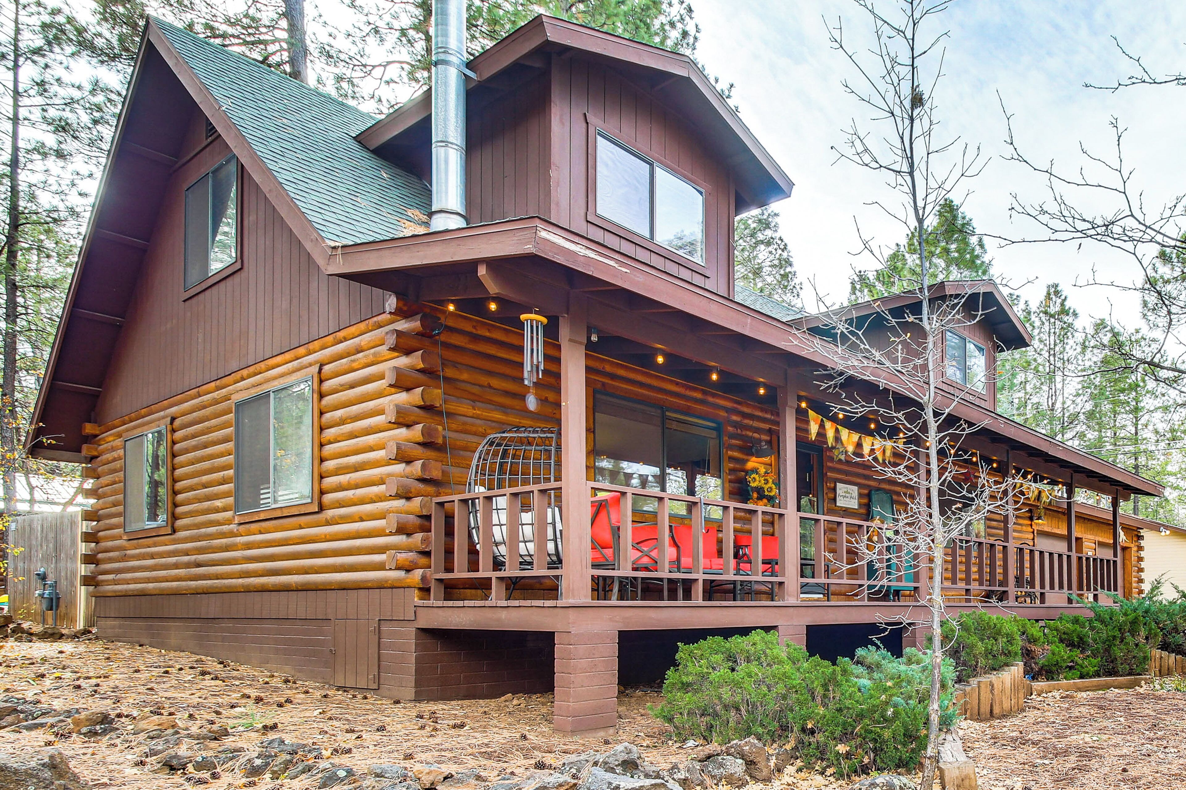 Pinetop Vacation Rental | 3BR | 2BA | 1,792 Sq Ft | Steps Required