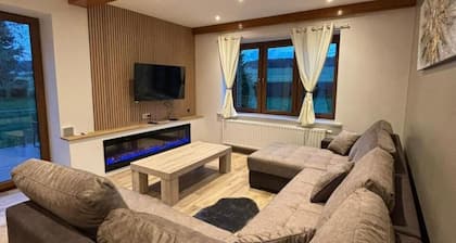 Villa De Miguel disfruta de un momento agradable en familia o con amigos
