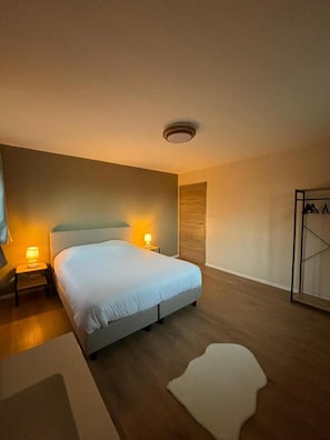 5 chambres, accès Internet