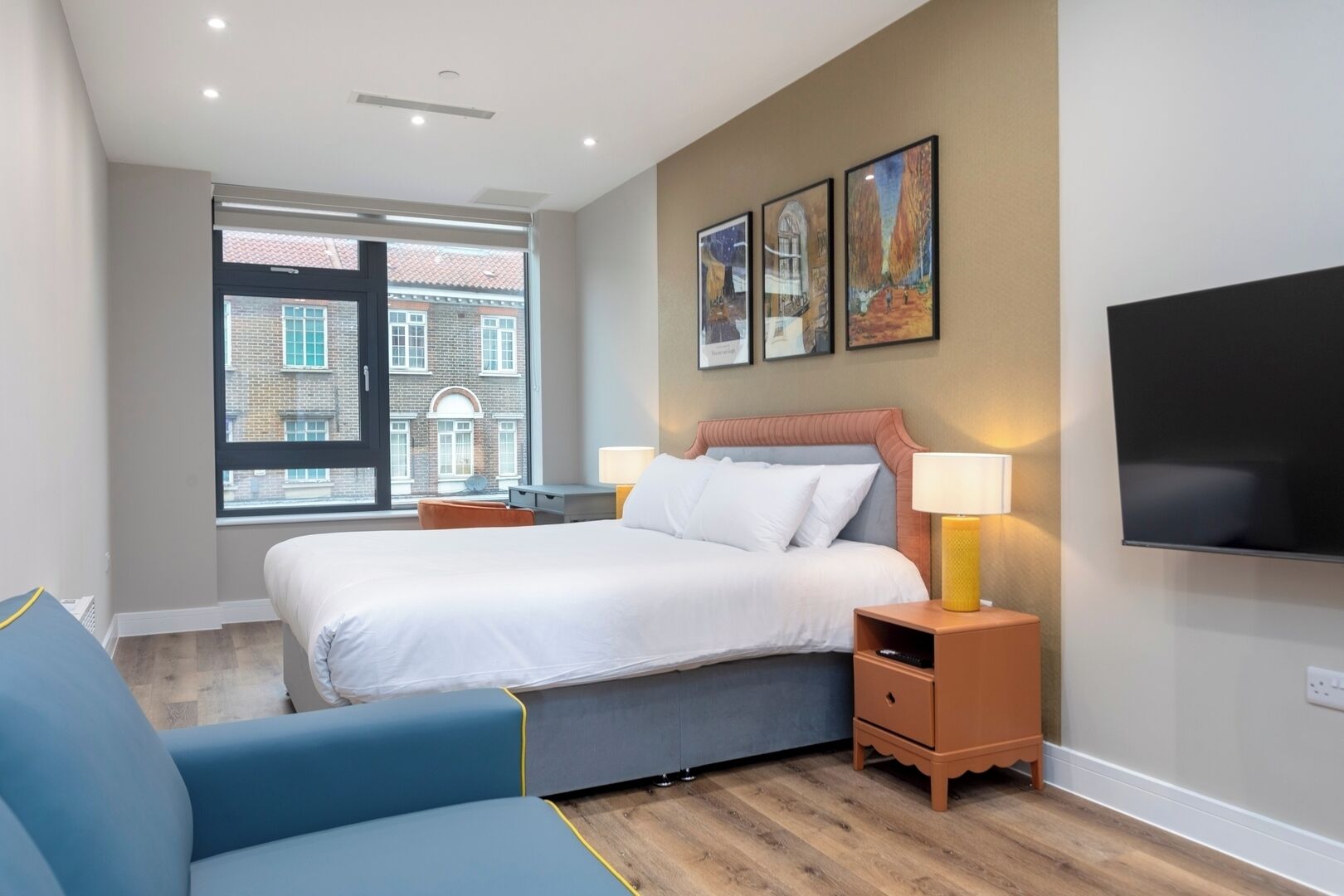 2 soverom, strykejern/-brett, reiseseng for barn og wi-fi