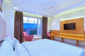 Executive Studio Suite, City View | In-room safe, soundproofing, iron/ironing board, free WiFi - Hotel Shandon (New Delhi)