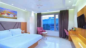 Suíte estúdio executiva, vista para a cidade | Cofres nos quartos, quartos à prova de som