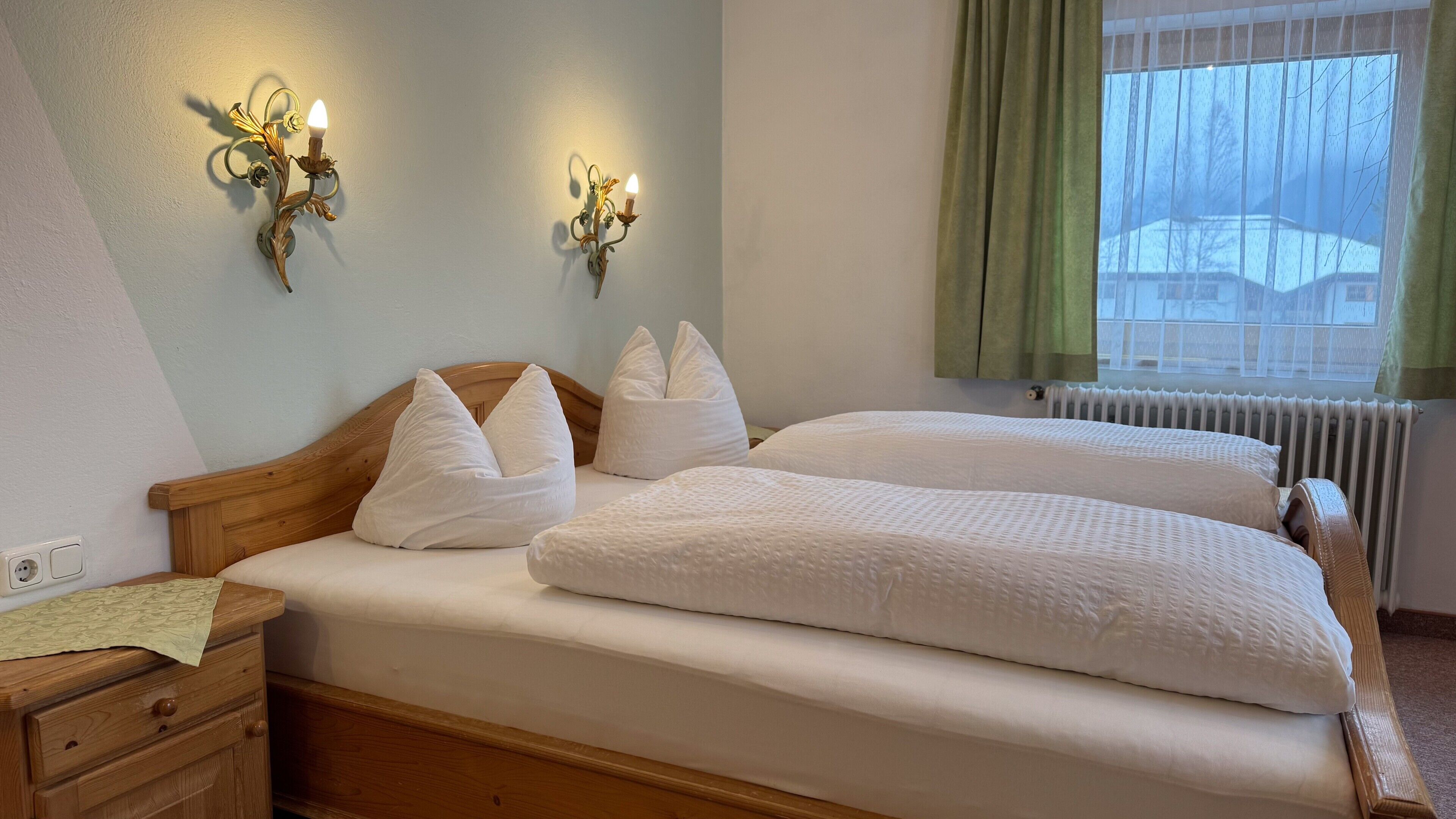 1 室のベッドルーム、WiFi (無料)、ベッドシーツ