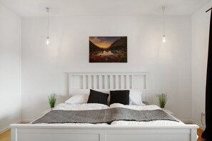 3 quartos, ferros/tábuas de passar roupa, Wi-Fi de cortesia