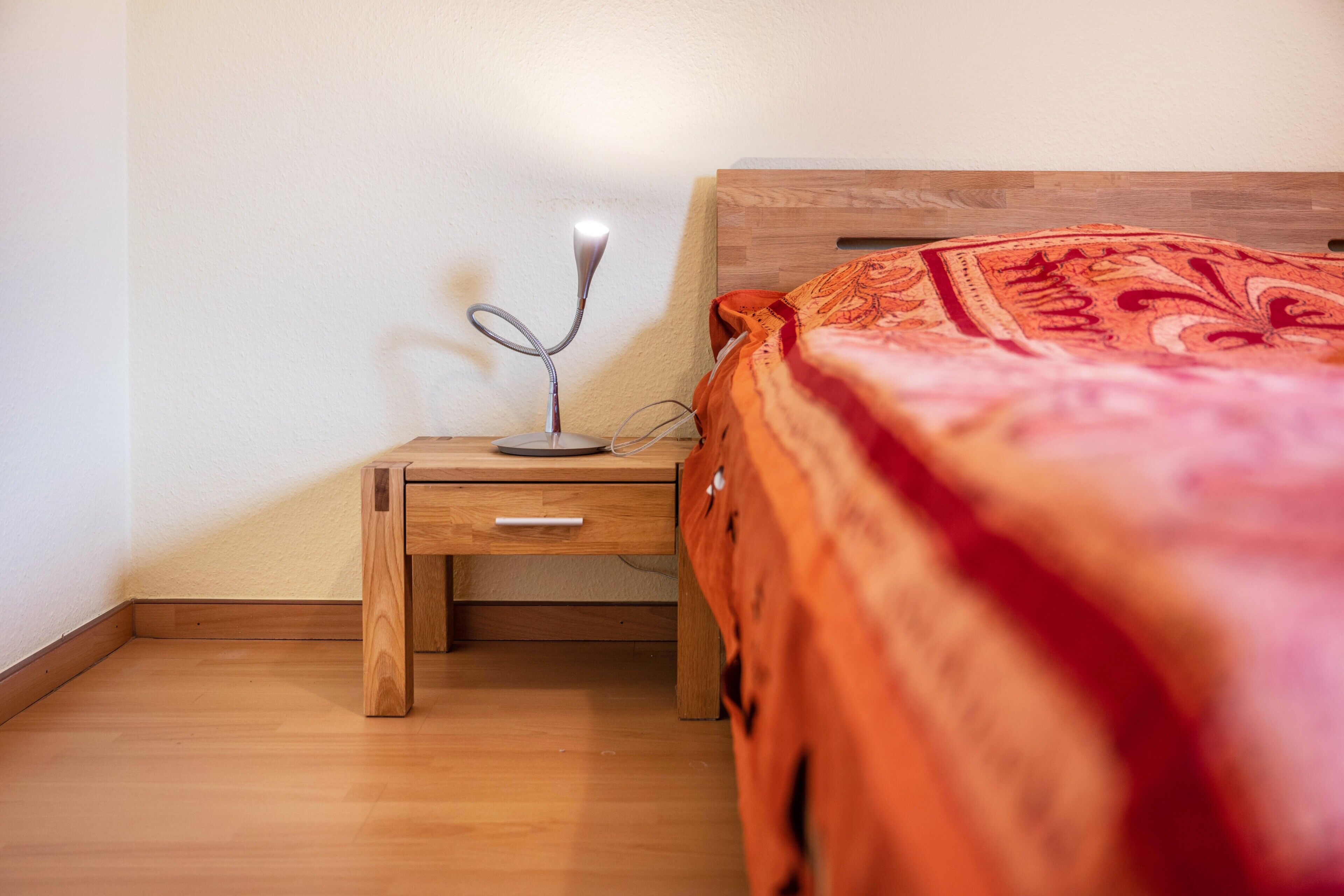 1 室のベッドルーム、アイロン / アイロン台、WiFi (無料)、ベッドシーツ