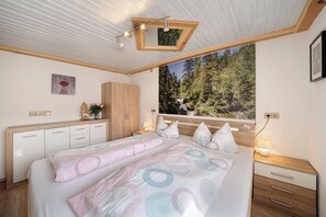 1 sovrum, strykjärn/strykbräda, gratis wi-fi och sängkläder