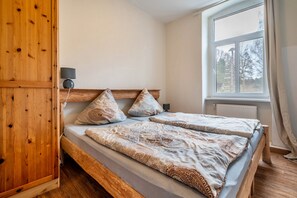 2 makuuhuonetta, vuodevaatteet