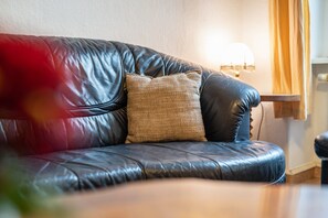 TV, fireplace, table tennis - Apartment 1 – Nature Retreat at the Resort near Lychen (Lychen)