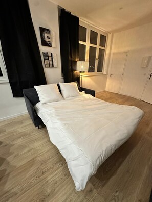 2 soverom, strykejern/-brett, wi-fi og sengetøy