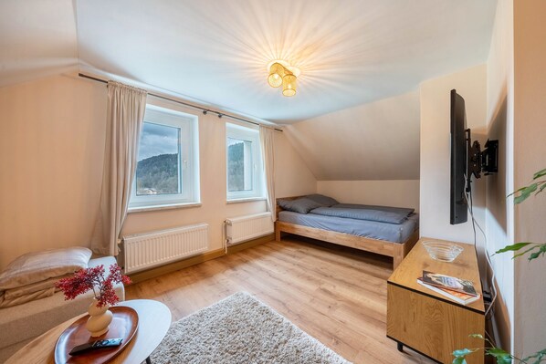 2 bedrooms, free WiFi, bed sheets