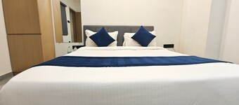 The Sky Comfort Hotel Krisha Dwarka