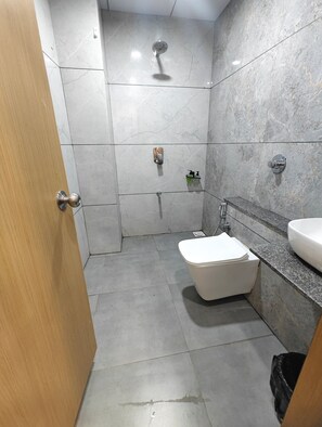 Quarto casal luxo | Escrivaninha, Wi-Fi de cortesia