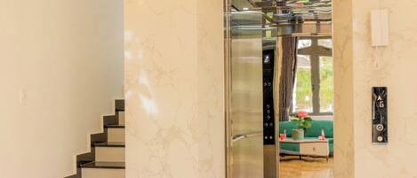 Mặt tiền nơi lưu trú