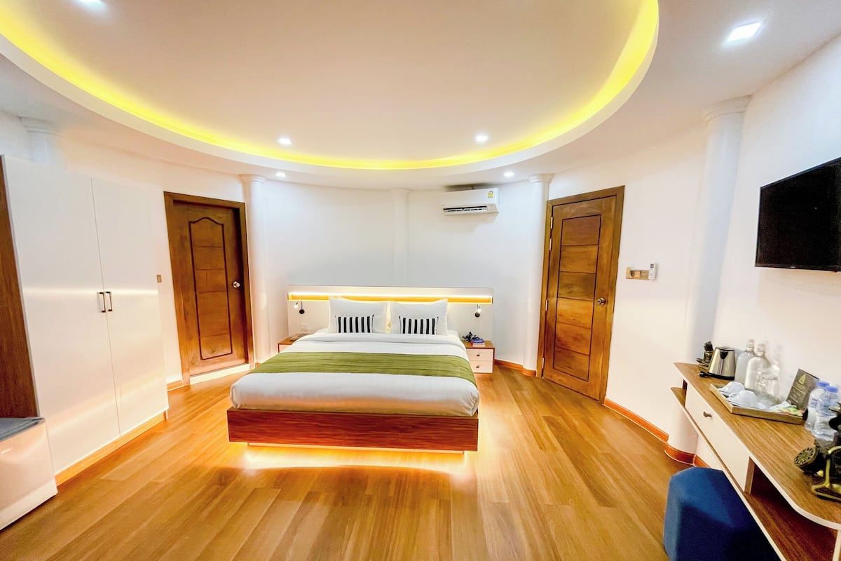 Senior Villa Suite