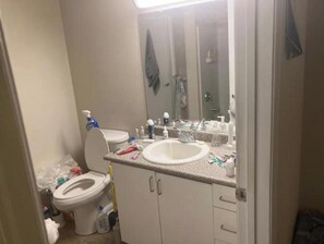 Towels, soap, toilet paper