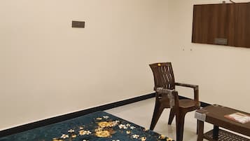 Deluxe Triple Room | Free WiFi