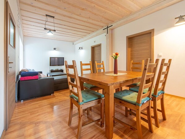 Dining - Wonderful villa for 6 guests with WIFI, TV and terrace (Sobeslav)