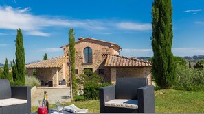 Villa | 4 bedrooms - Casale Fienile 8 Emma Villas (Lajatico)