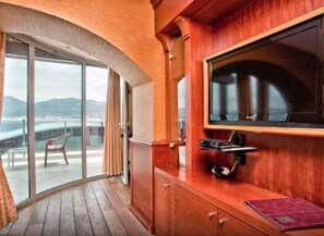 Interior - Studio apartment with balcony and private beach (Tivat)