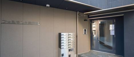 숙박 시설 입구