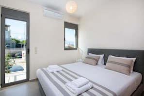 2 bedrooms, iron/ironing board, travel cot, free WiFi