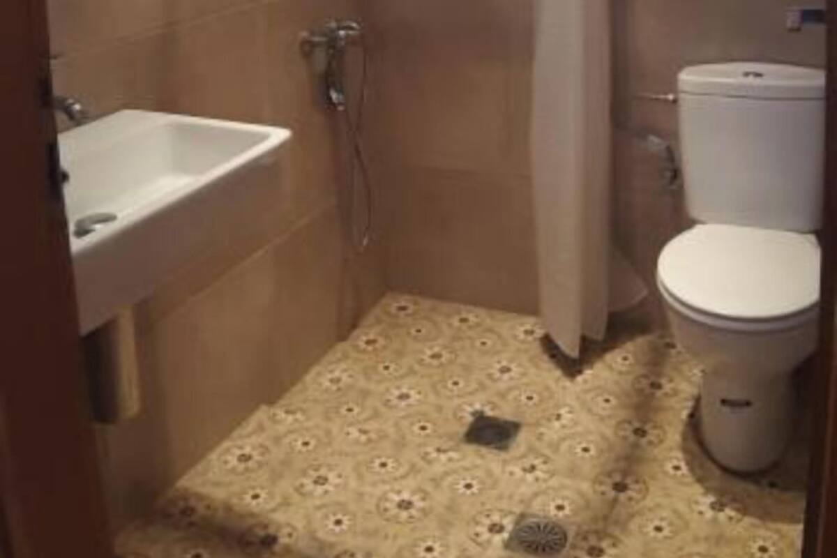 Classic Loft | Bathroom | Slippers